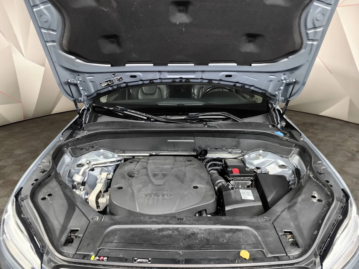 Volvo XC90 2.0 D5 Drive-E AT AWD (7 мест) (235 л.с.) Momentum Серый в АВИЛОН. Слайд №11
