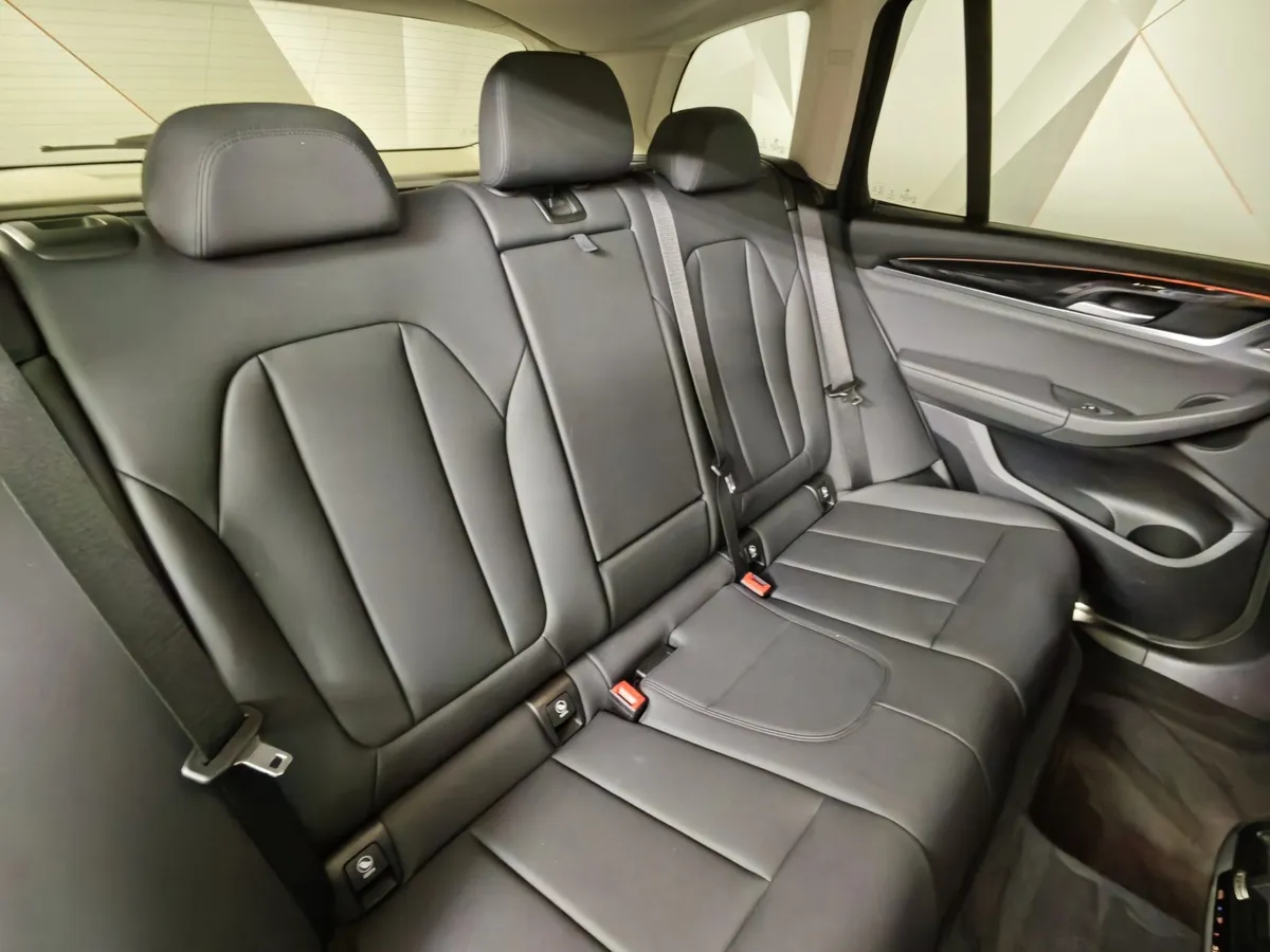 BMW X3 xDrive20i AT (184 л.с.) Синий в АВИЛОН. Слайд №14