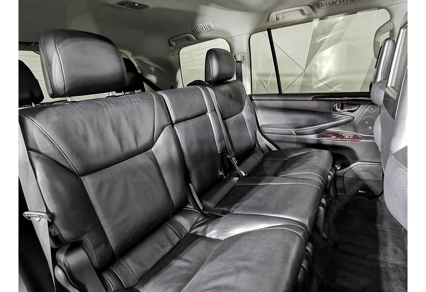 Lexus LX 570 AT (367 л.с.) Серый в АВИЛОН. Слайд №16