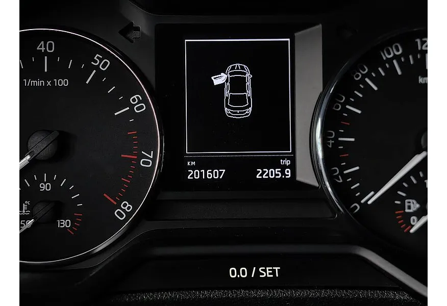 Skoda Octavia 1.8 TSI DSG (180 л.с.) Коричневый в АВИЛОН. Слайд №17