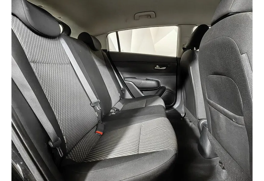 Kia Rio X-Line 1.6 AT (123 л.с.) Черный в АВИЛОН. Слайд №16