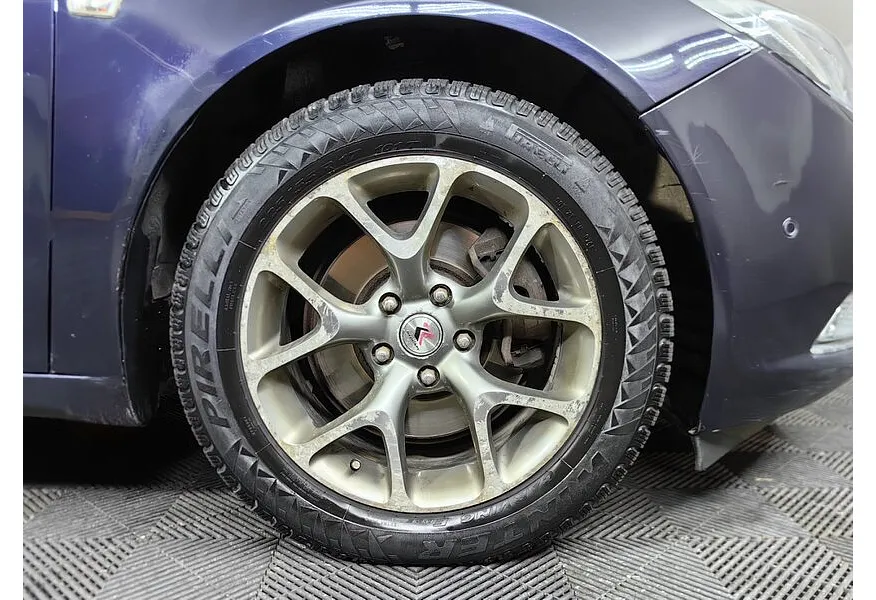 Opel Insignia 2.0 Turbo AT (220 л.с.) Фиолетовый в АВИЛОН. Слайд №9