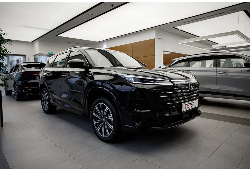 Changan CS75PLUS 2.0 AT (223 л.с.) Tech Черный в АВИЛОН. Слайд №2