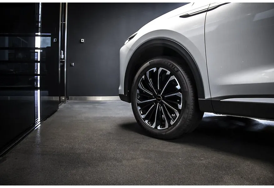 EXEED RX 2.0T DCT 4WD (197 л.с.) Urban Белый в АВИЛОН. Слайд №9