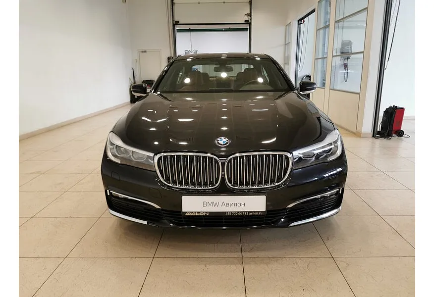 BMW 7 серия 730i Steptronic (258 л.с.) Черный в АВИЛОН. Слайд №3
