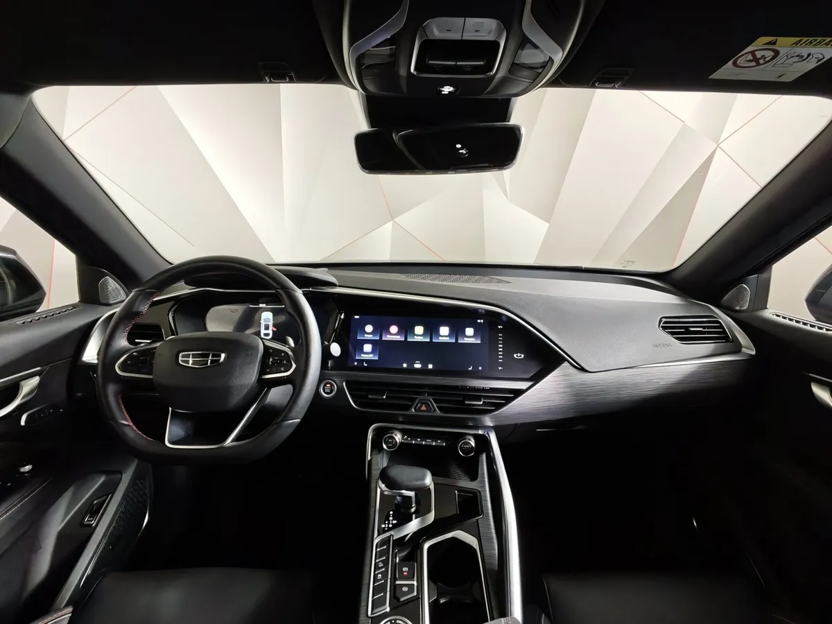 Geely Tugella 2.0 AT AWD (238 л.с.) Flagship Черный в АВИЛОН. Слайд №13