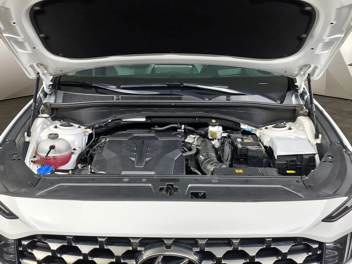 Hyundai Santa Fe 3.5 AWD 8AT (249 л.с.) High-Tech Exclusive Белый в АВИЛОН. Слайд №11