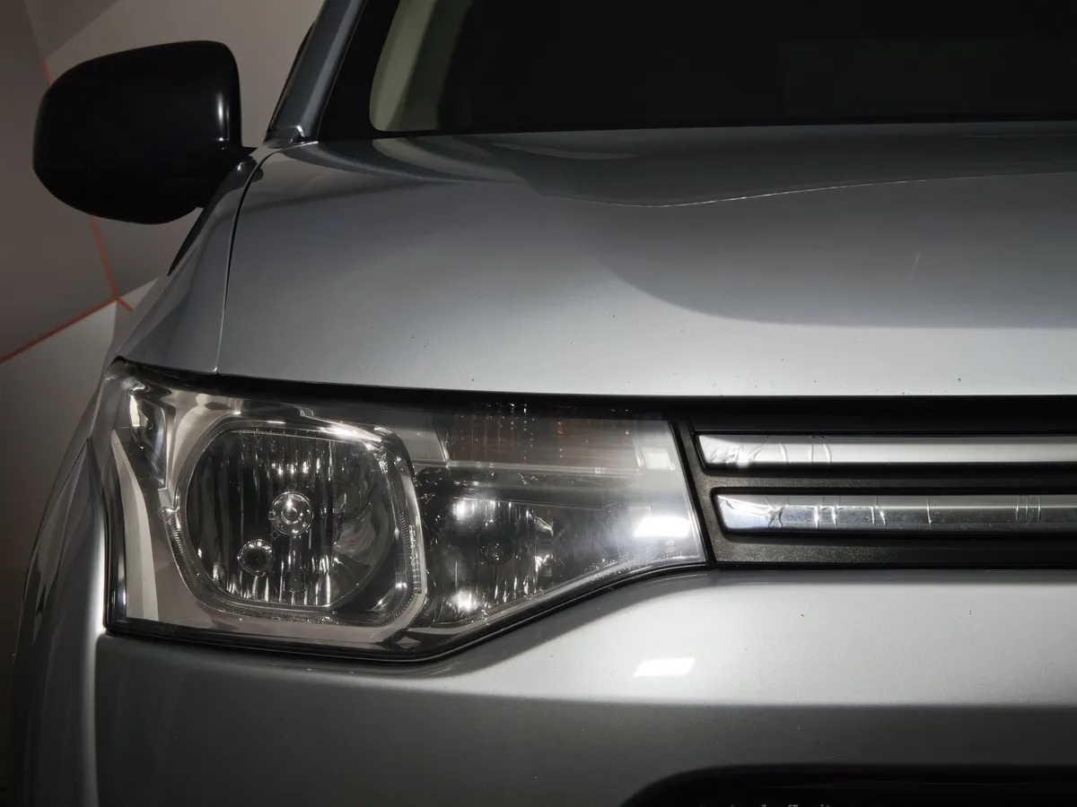 Mitsubishi Outlander 2.0 CVT (146 л.с.) Invite Серебристый в АВИЛОН. Слайд №10