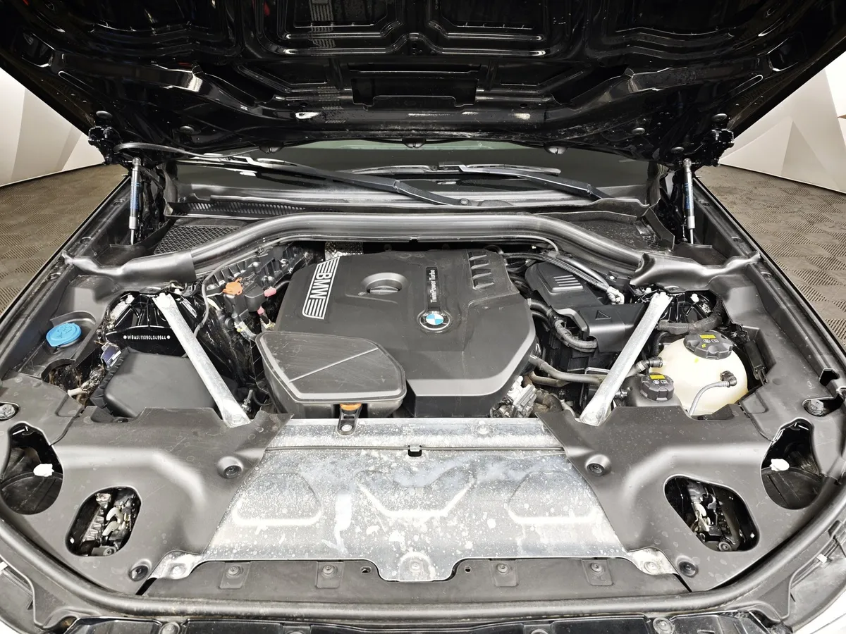 BMW X4 xDrive20i Steptronic (184 л.с.) Черный в АВИЛОН. Слайд №10