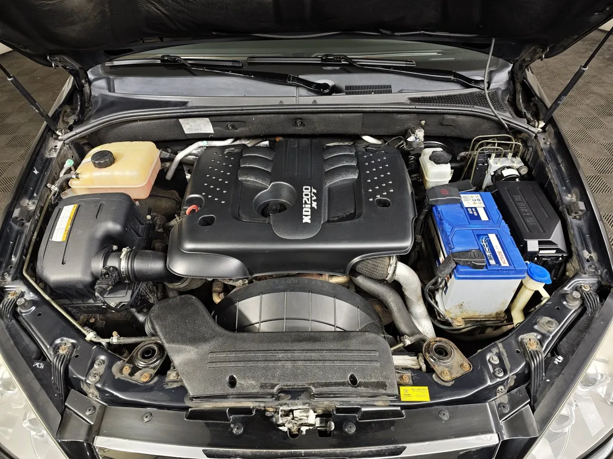 SsangYong Kyron 2.0 Xdi MT 4WD (141 л.с.) Черный в АВИЛОН. Слайд №11