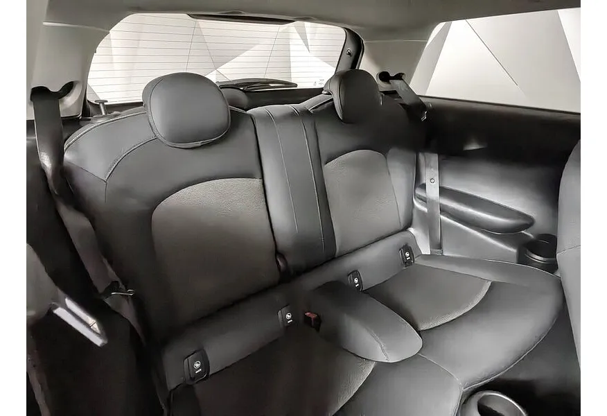 MINI 3 двери 1.5 AT (136 л.с.) Черный в АВИЛОН. Слайд №14