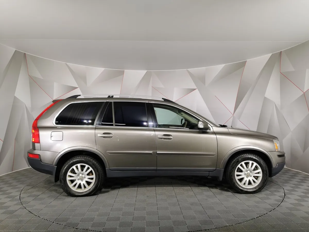 Volvo XC90 2.5 T5 Geartronic AWD (5 мест) (210 л.с.) Коричневый в АВИЛОН. Слайд №6