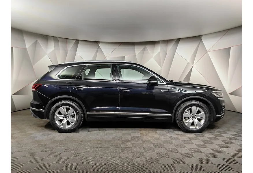 Volkswagen Touareg 3.0 V6 TDI Tiptronic 4Motion (249 л.с.) Respect Черный в АВИЛОН. Слайд №6