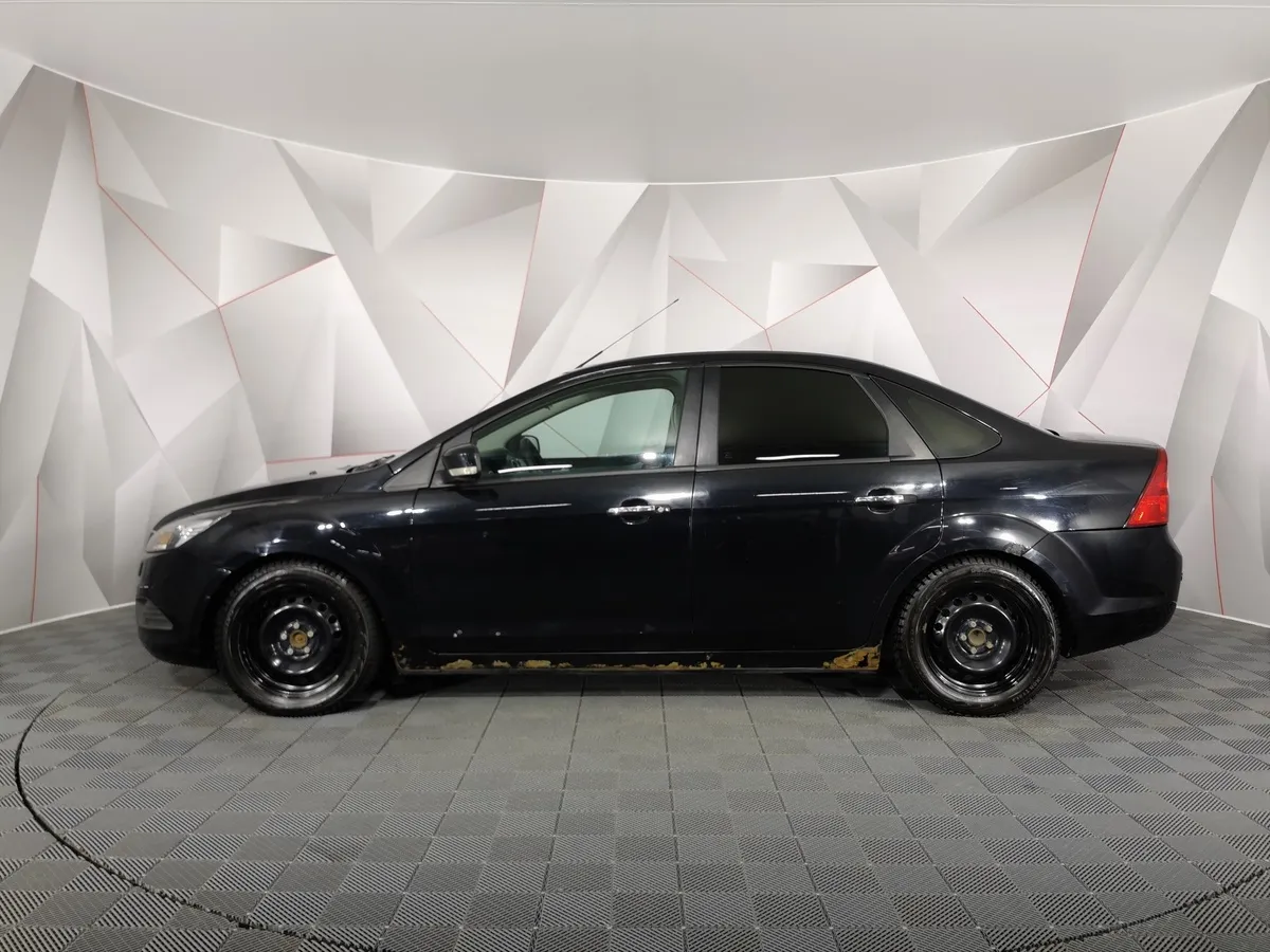 Ford Focus 2.0 AT (145 л.с.) Черный в АВИЛОН. Слайд №5
