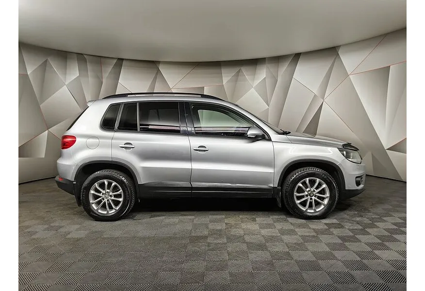 Volkswagen Tiguan 1.4 TSI BlueMotion MT (122 л.с.) Allstar Серебристый в АВИЛОН. Слайд №6