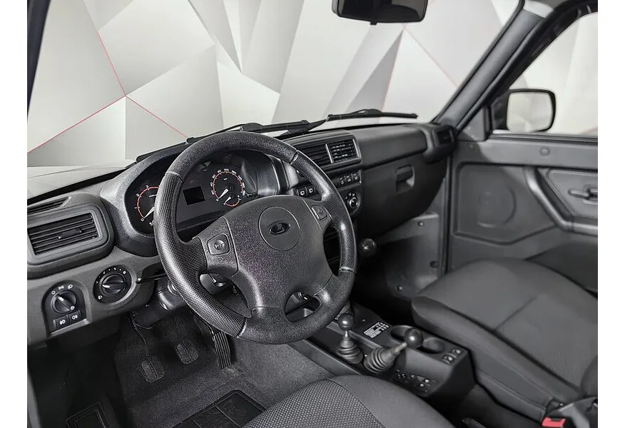 ВАЗ (Lada) 4x4 1.7 MT 8 кл. (Евро-4) (83 л.с.) Зеленый в АВИЛОН. Слайд №15