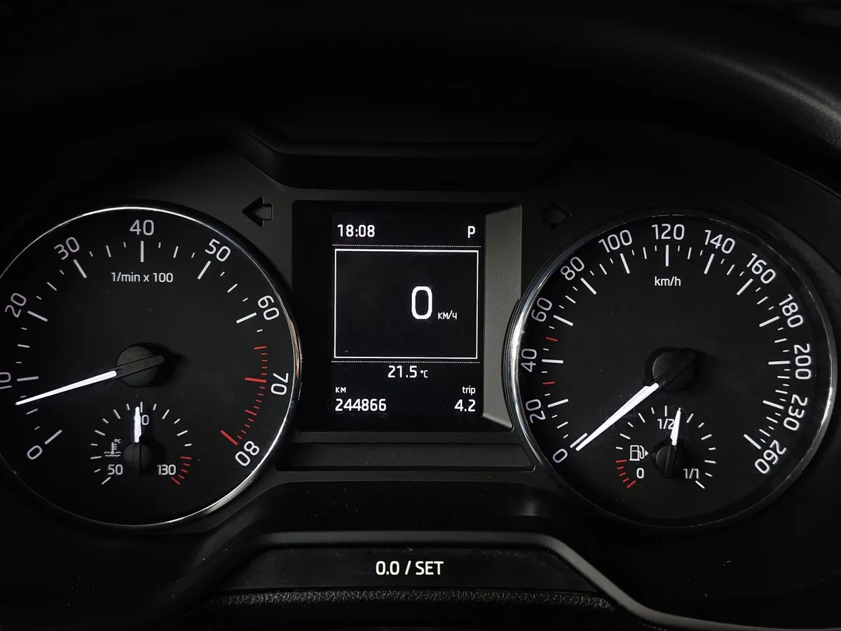 Skoda Octavia 1.8 TSI DSG (180 л.с.) Коричневый в АВИЛОН. Слайд №17