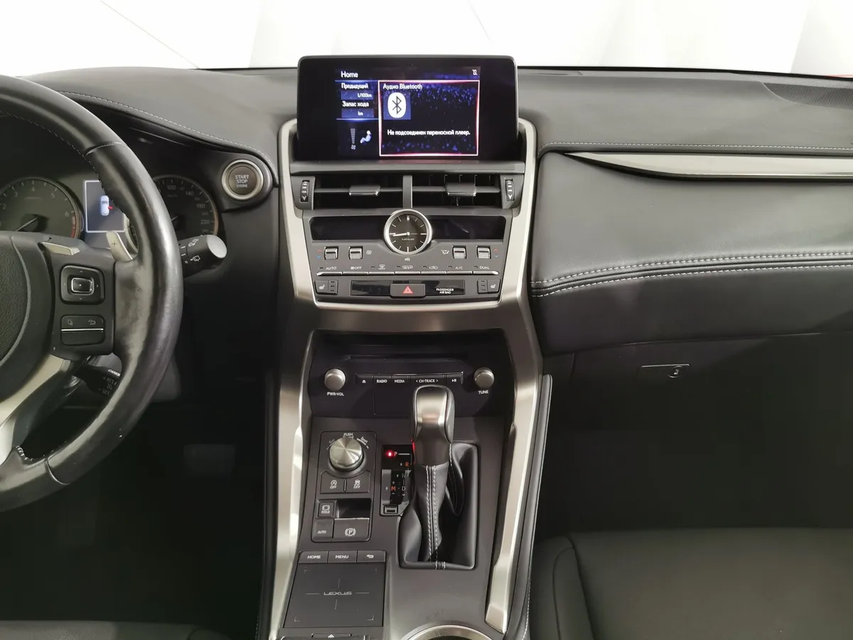 Lexus NX 200 CVT AWD (150 л.с.) Черный в АВИЛОН. Слайд №12