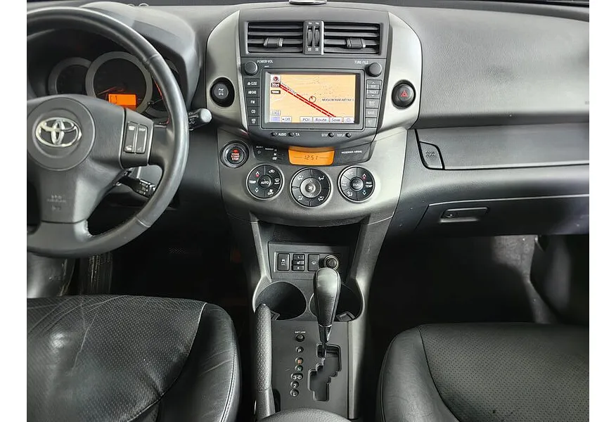 Toyota RAV4 2.4 CVT AWD (170 л.с.) Черный в АВИЛОН. Слайд №13