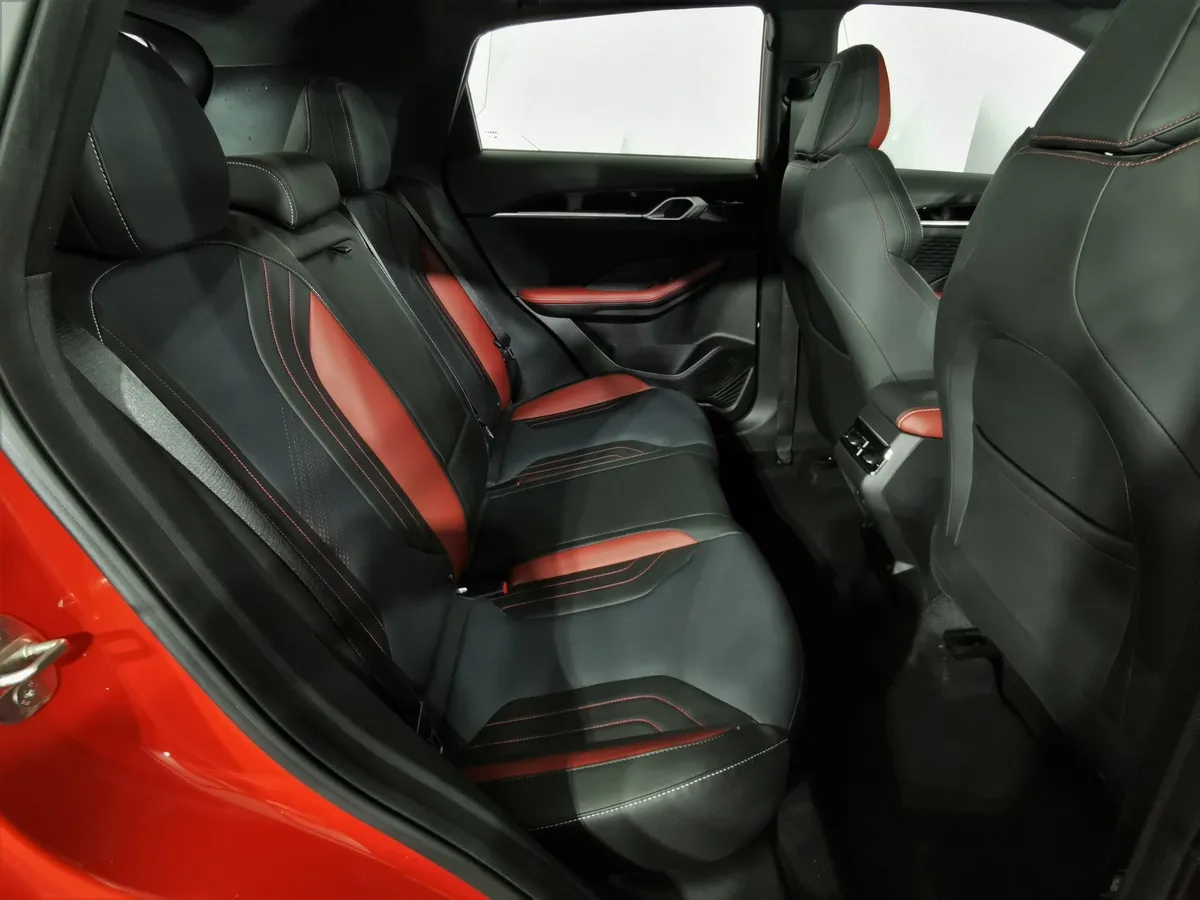 Geely Coolray 1.5T 7DCT (147 л.с.) Flagship Красный в АВИЛОН. Слайд №15