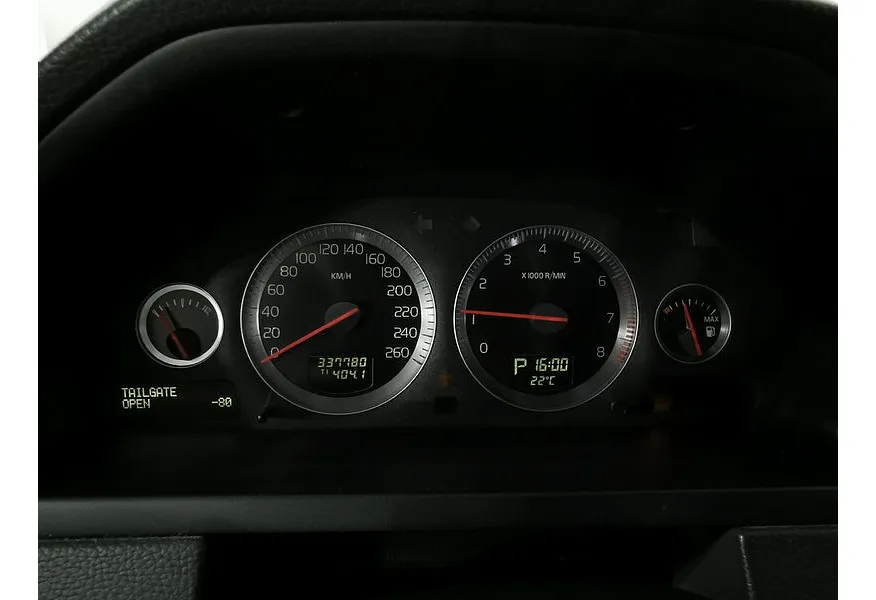 Volvo XC90 2.5 T5 Geartronic AWD (5 мест) (210 л.с.) Черный в АВИЛОН. Слайд №18