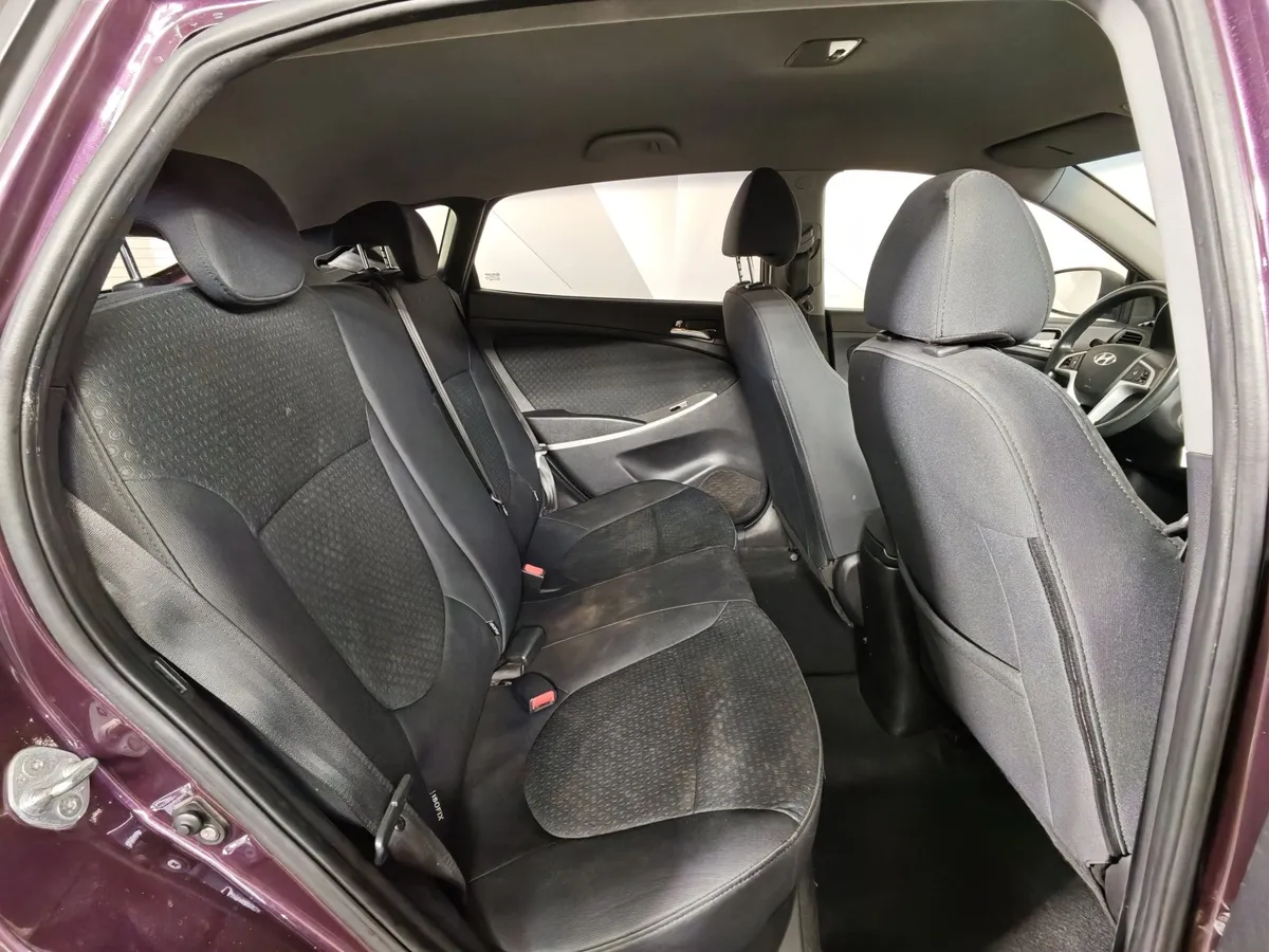 Hyundai Solaris 1.4 AT (100 л.с.) Comfort Фиолетовый в АВИЛОН. Слайд №15