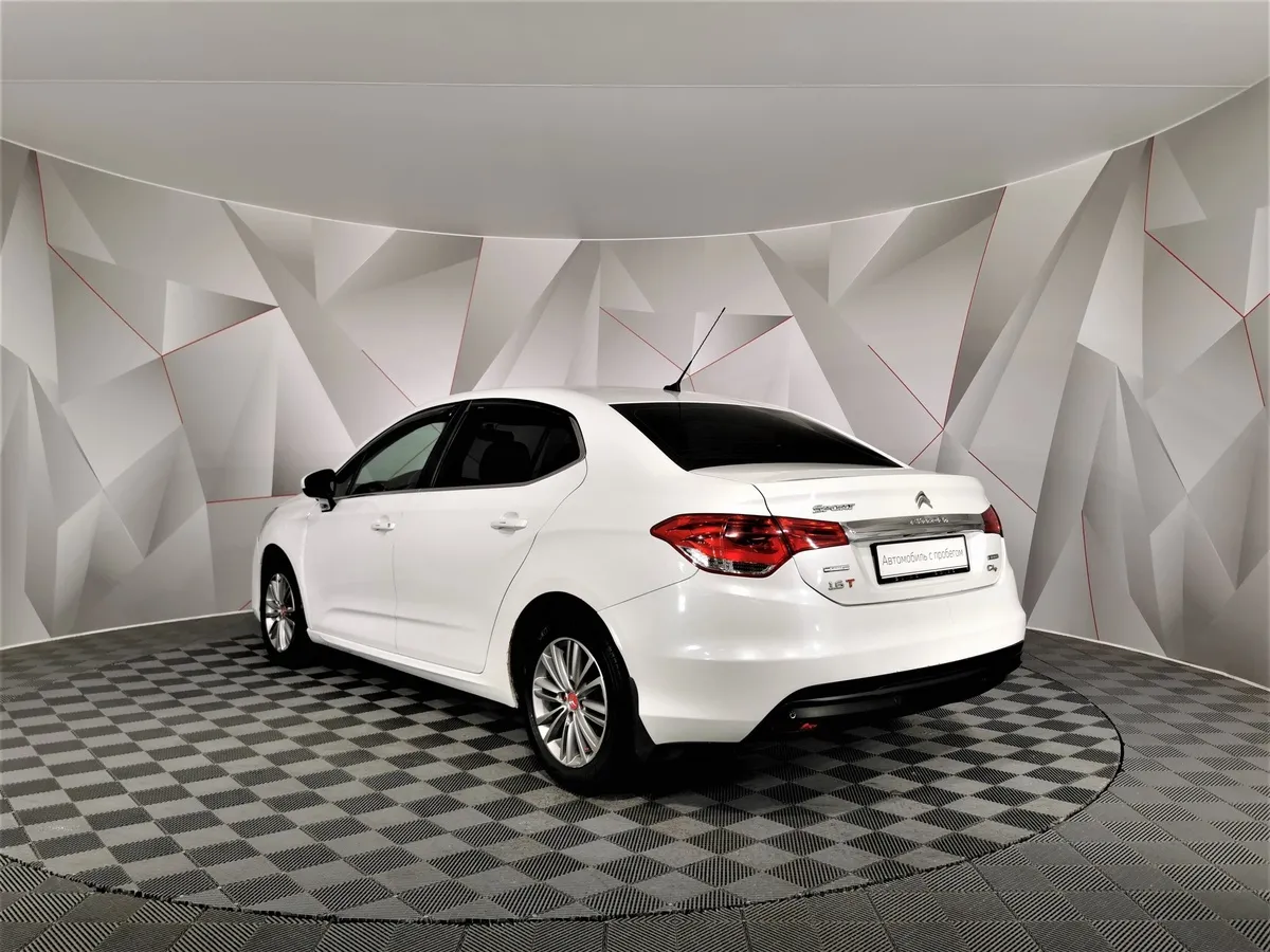 Citroen C4 1.6 THP AT (150 л.с.) Белый в АВИЛОН. Слайд №4