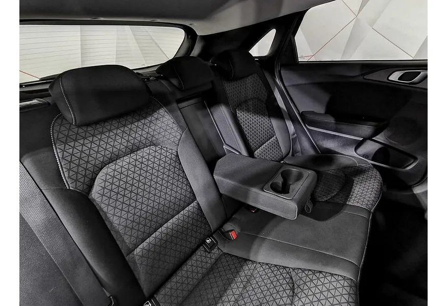 LIVE. Слайд №13