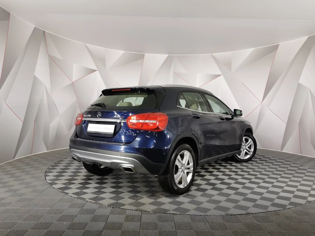 Mercedes-Benz GLA 250 7G-DCT 4MATIC (211 л.с.) Особая серия Синий в АВИЛОН. Слайд №2
