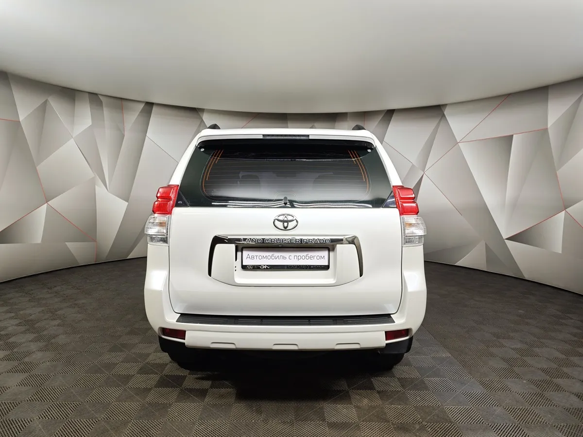 Toyota Land Cruiser Prado 3.0 D AT 4WD (5 мест) (173 л.с.) Белый в АВИЛОН. Слайд №8