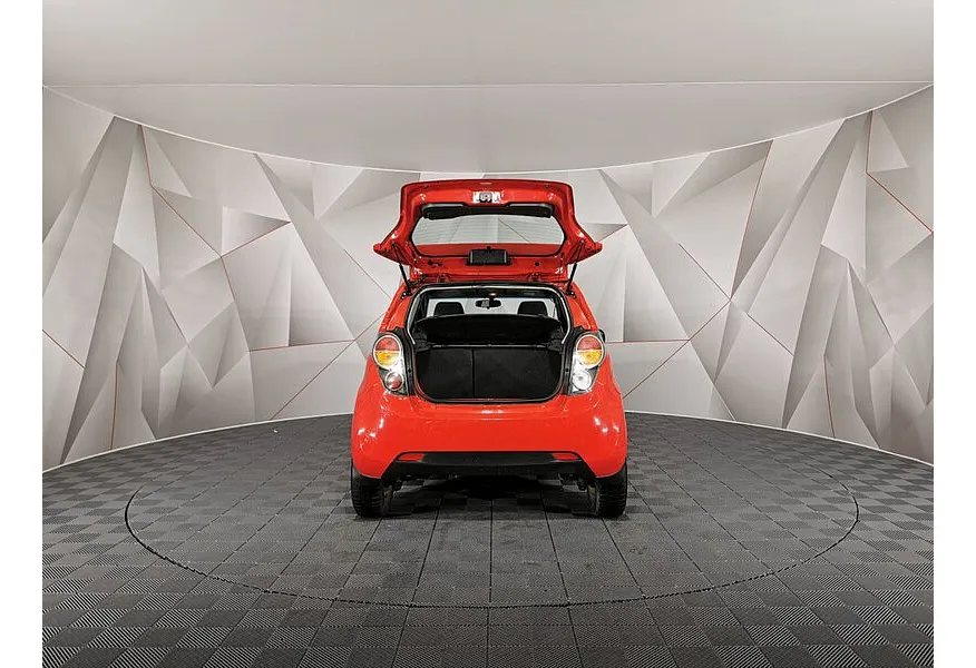 Chevrolet Spark 1.0 AT (68 л.с.) LS Красный в АВИЛОН. Слайд №12 Chevrolet Spark 1.0 AT (68 л.с.) LS Красный в АВИЛОН. Слайд №12