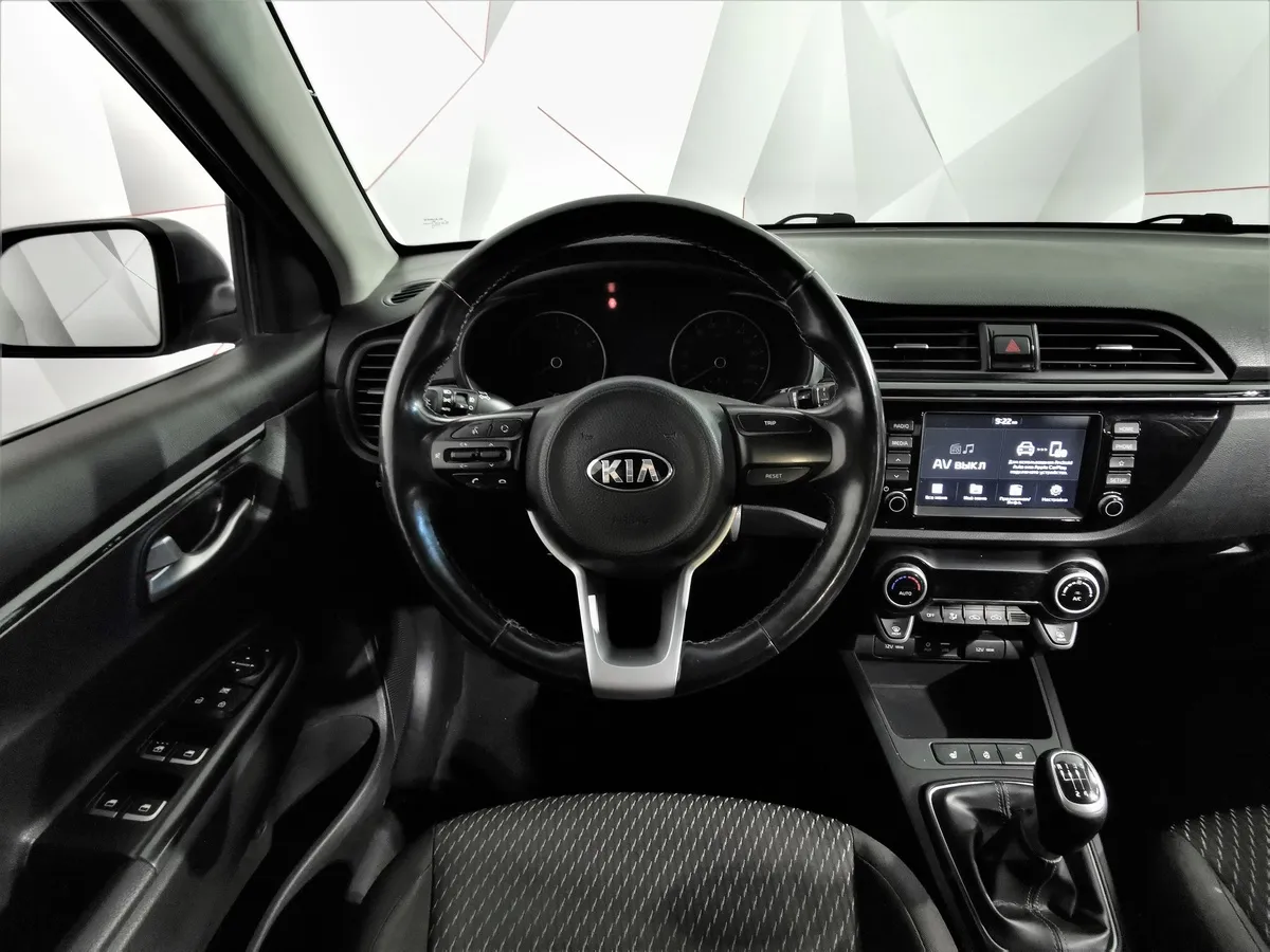 Kia Rio 1.6 MT (123 л.с.) Prestige Серый в АВИЛОН. Слайд №19