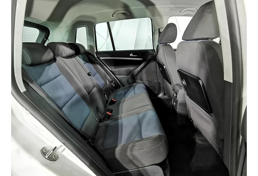 Volkswagen Tiguan 2.0 TSI 4Motion AT (170 л.с.) Sochi Edition Белый в АВИЛОН. Слайд №17