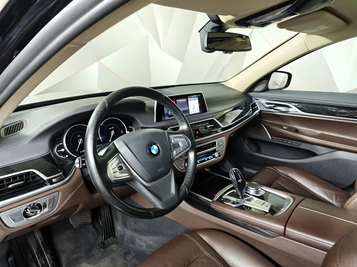 BMW 7 серия 730Ld xDrive Steptronic (249 л.с.) Base Локальная сборка Черный в АВИЛОН. Слайд №12