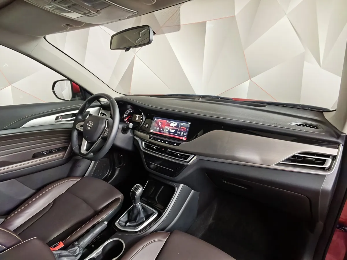 Changan CS35PLUS 1.6 MT (117 л.с.) Luxe Красный в АВИЛОН. Слайд №13