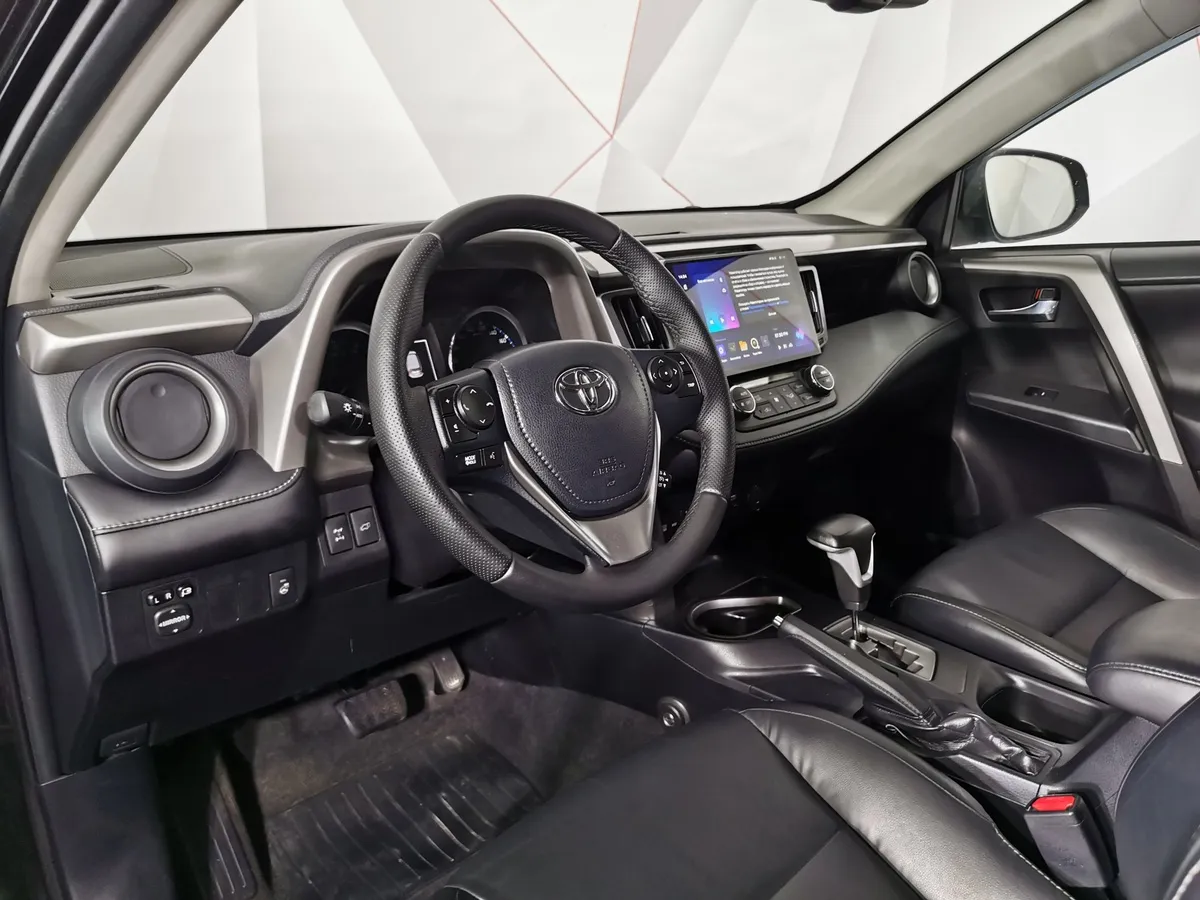 Toyota RAV4 2.0 CVT AWD (146 л.с.) Классик Черный в АВИЛОН. Слайд №18