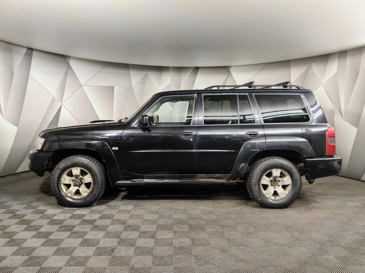 Nissan Patrol 3.0 Di AT (160 л.с.) Черный в АВИЛОН. Слайд №5