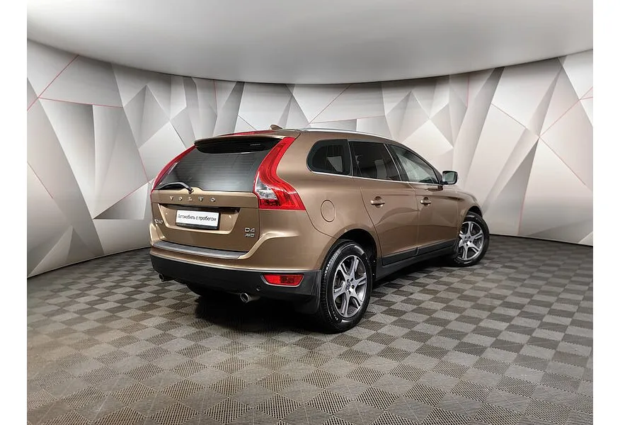 Volvo XC60 2.4 D Geartronic AWD (163 л.с.) Коричневый в АВИЛОН. Слайд №2