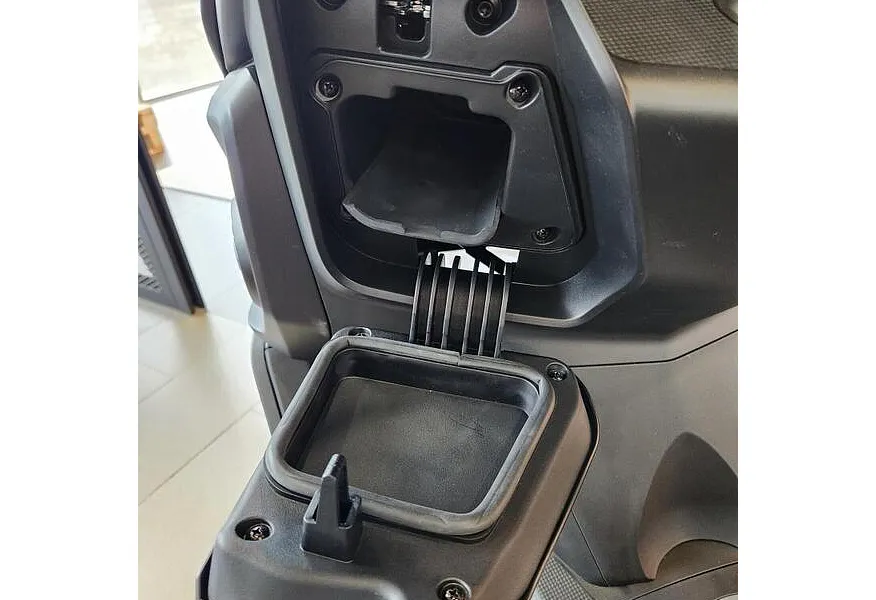 QJMOTOR FORT 350 350 см³ (34 л.с.) 350 Белый в АВИЛОН. Слайд №16