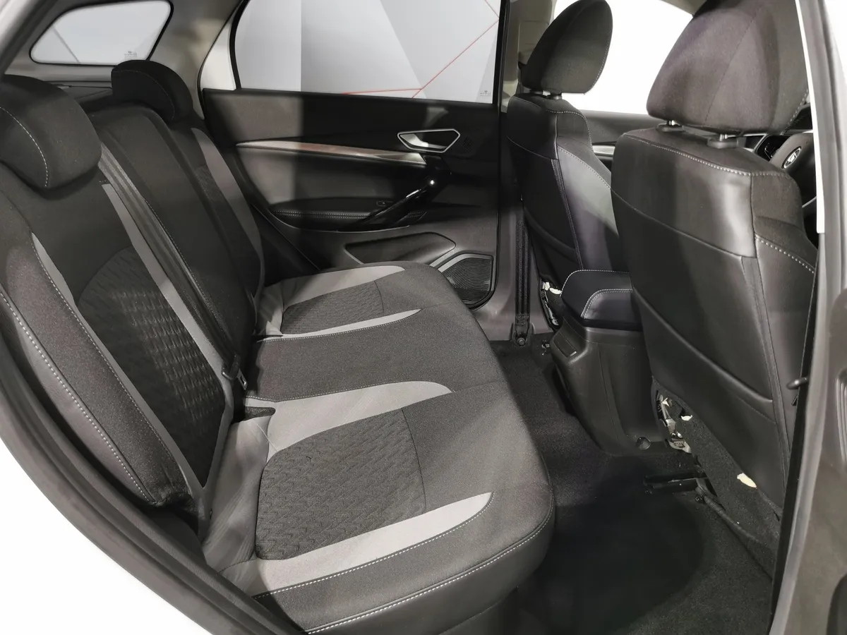 ВАЗ (Lada) Vesta 1.8 MT (122 л.с.) Белый в АВИЛОН. Слайд №15