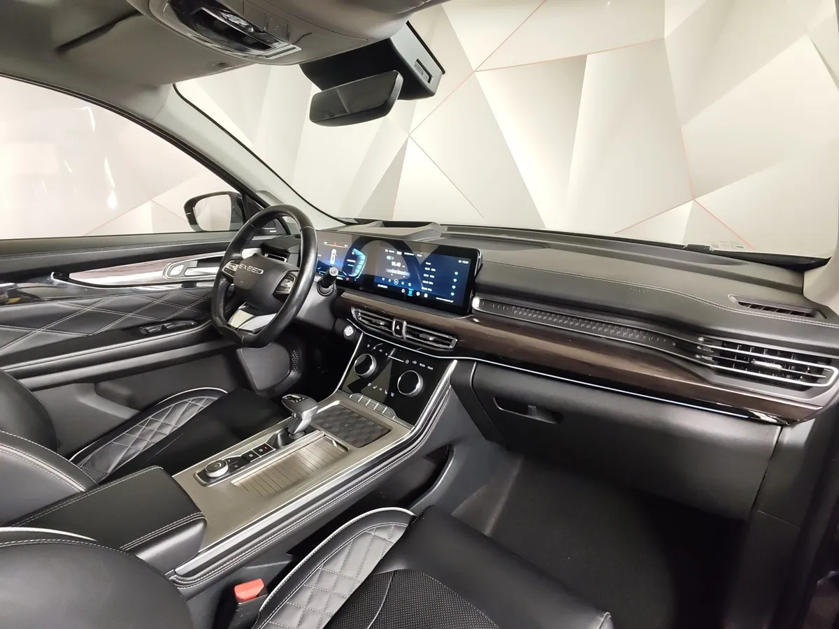 EXEED VX 2.0 AMT AWD (249 л.с.) President Черный в АВИЛОН. Слайд №12