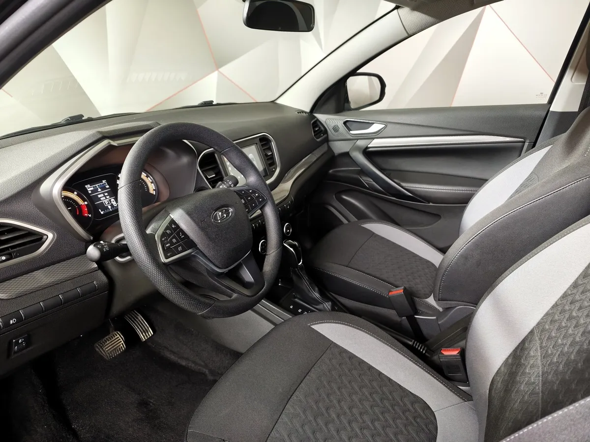 ВАЗ (Lada) Vesta 1.6 AMT (106 л.с.) Черный в АВИЛОН. Слайд №19