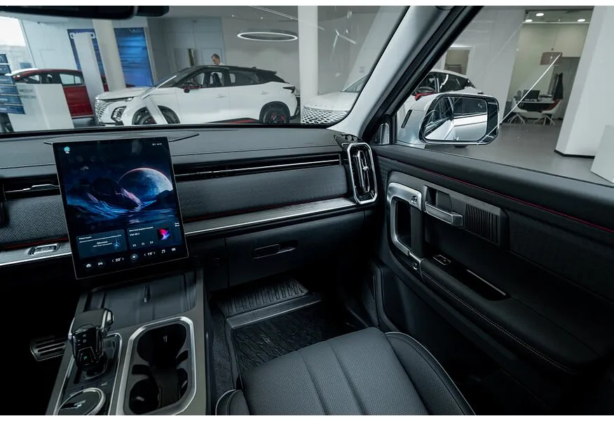 Jaecoo J7 1.6T 7DCT 4WD (150 л.с.) Active LP Серебристый в АВИЛОН. Слайд №10