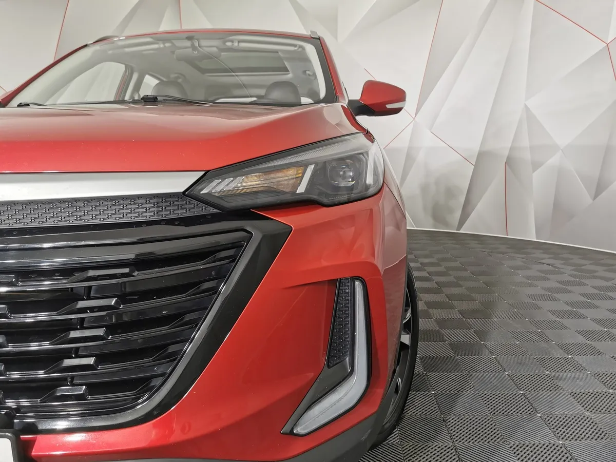 BAIC X35 1.5 CVT 2WD (136 л.с) Fashion Красный в АВИЛОН. Слайд №10