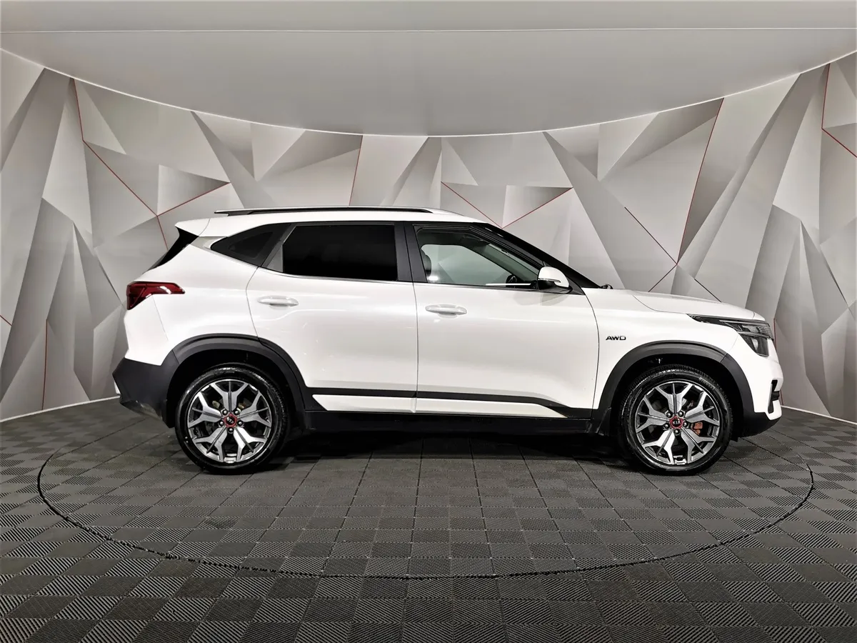 Kia Seltos 2.0 MPI 4WD IVT (149 л.с.) Luxe Белый в АВИЛОН. Слайд №6