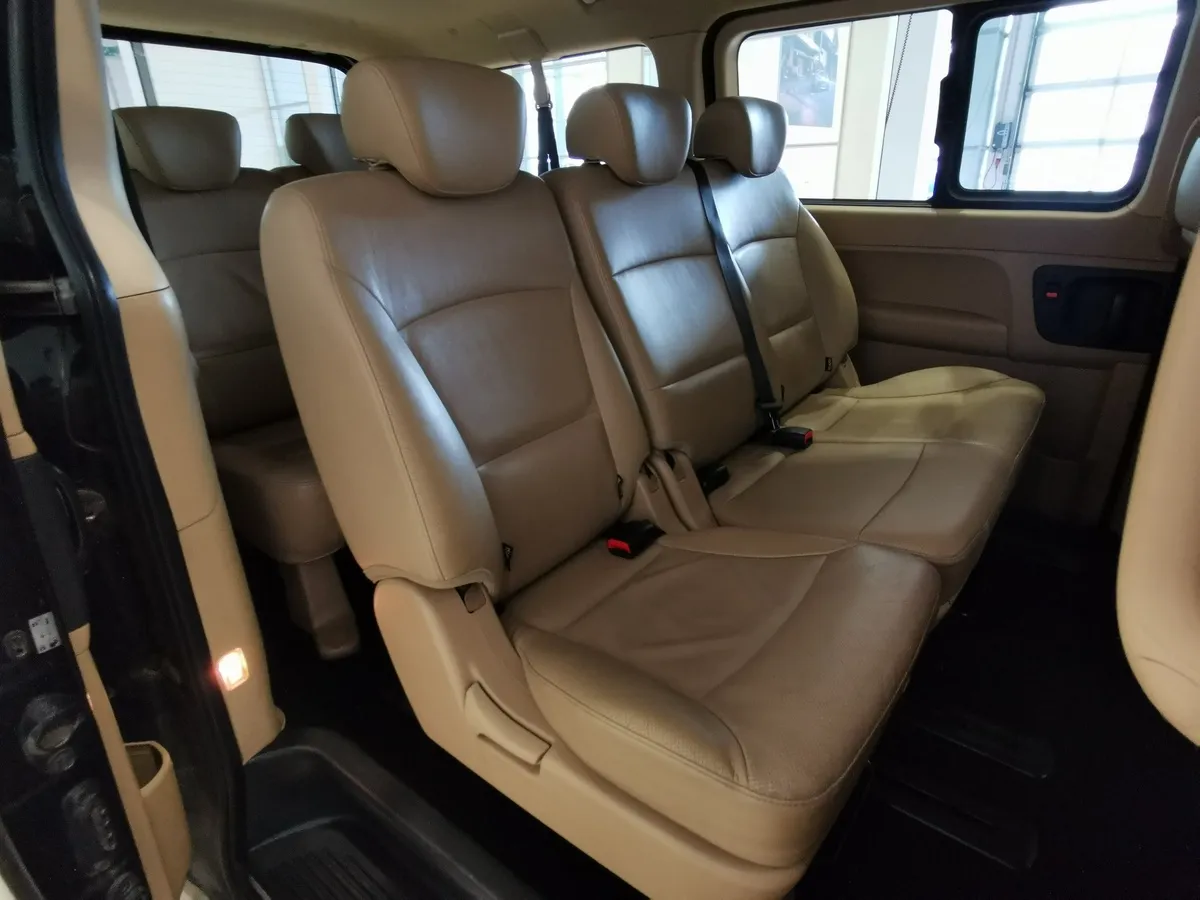 Hyundai H-1 2.5 TD AT (99 л.с.) Черный в АВИЛОН. Слайд №17