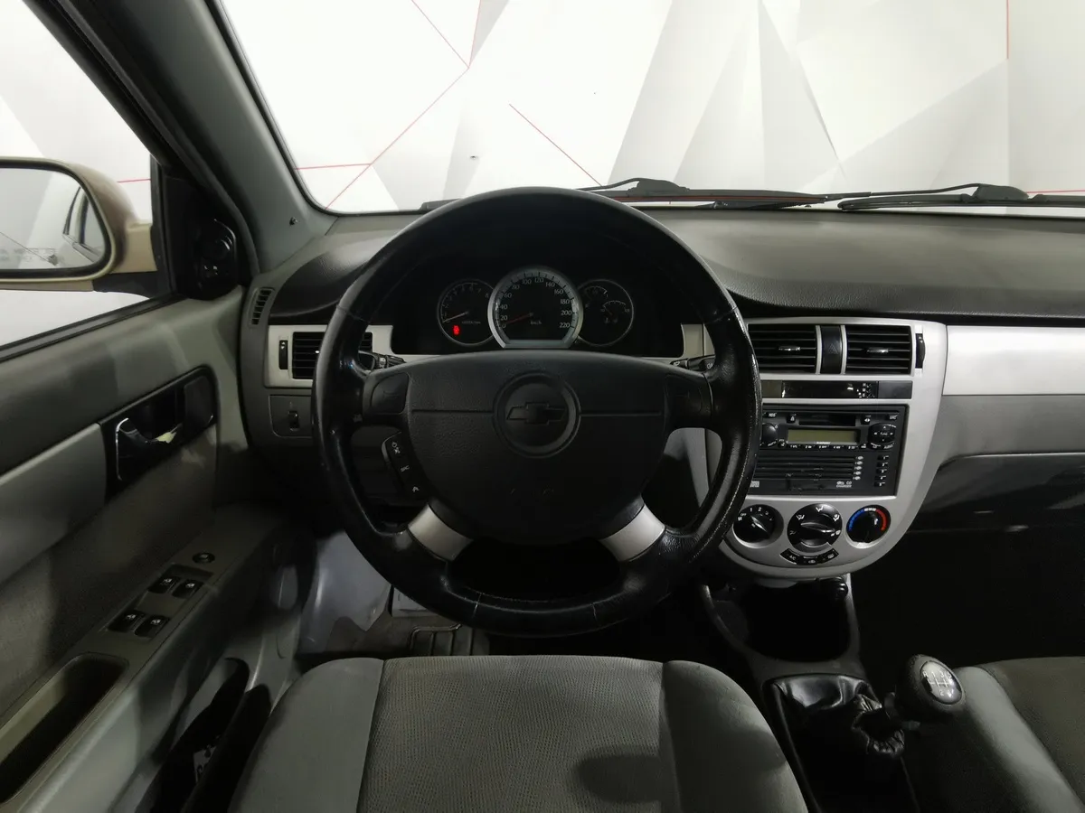 Chevrolet Lacetti 1.6 MT (109 л.с.) Бежевый в АВИЛОН. Слайд №18