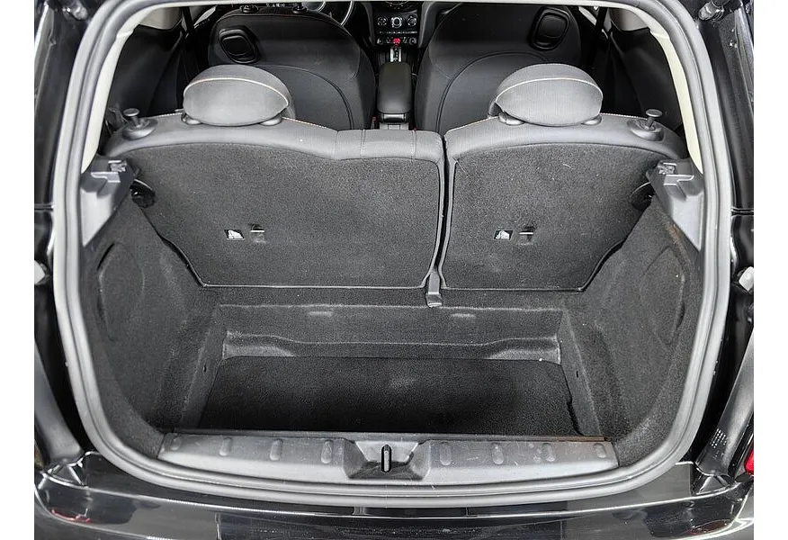 MINI 3 двери 1.5 AT (136 л.с.) Черный в АВИЛОН. Слайд №9