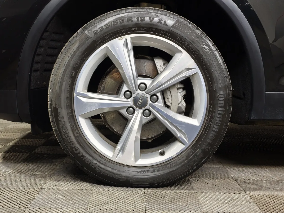 Audi Q5 2.0 TFSI S tronic quattro (249 л.с.) Черный в АВИЛОН. Слайд №9