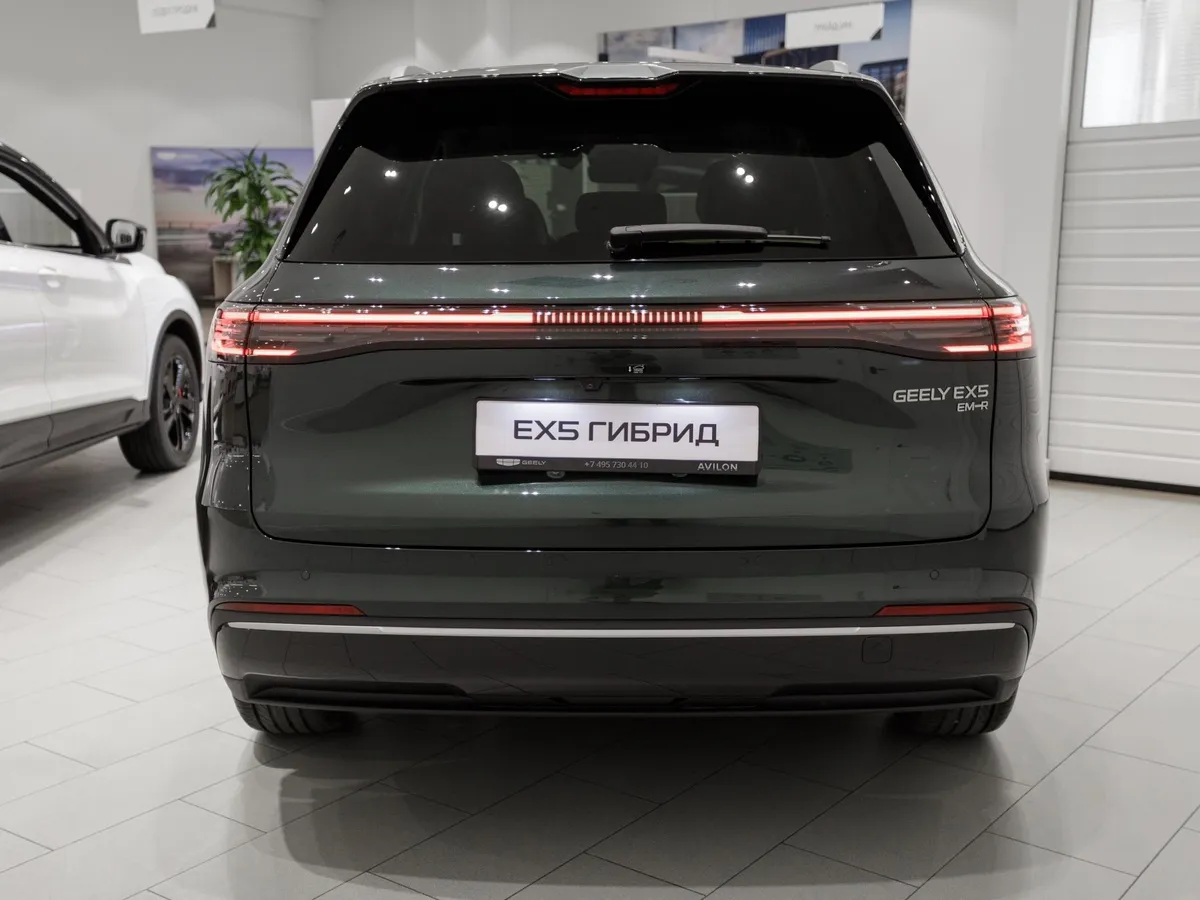 Geely EX5 EM-R 1.5 REEV AT FWD (68 л.с.) Max Зеленый в АВИЛОН. Слайд №4